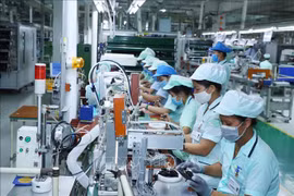 Thêm hàng loạt trường hợp viên chức được nâng lương vượt bậc từ tháng 10-2025