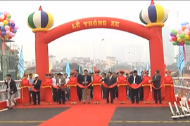 Thông xe cầu vượt nhẹ nút giao thông Lê Văn Lương - Láng Hạ