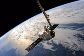 Mạng vệ tinh Eutelsat của Pháp có đủ sức thay thế hệ thống Starlink?