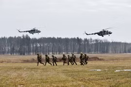 Nga tạo 'bộ binh có cánh' với trực thăng Ka-52, Mi-28 