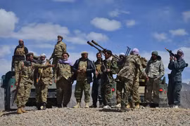 [ẢNH] Quân kháng chiến Afghanistan tuyên bố tổng phản kích Taliban tại Panjshir