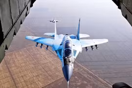 [ẢNH] Vì sao MiG-35 không trở thành đối thủ trực tiếp của Su-35?