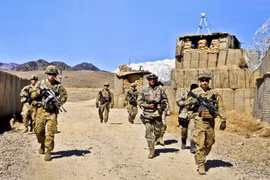 [ẢNH] Moskva cảnh báo hậu quả nếu Mỹ rút quân khỏi Afghanistan để bố trí gần Nga