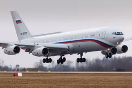 Bộ Quốc phòng Nga nên trở thành khách hàng chính của máy bay Il-96-400M?