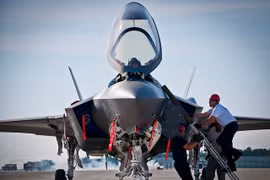 Cuộc khủng hoảng hậu cần khiến phi đội F-35B của Anh tổn thất nghiêm trọng