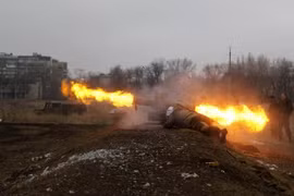 Quân đội Ukraine tiến sâu vào Donbass sau những cuộc tấn công dồn dập