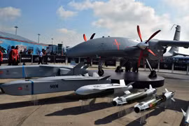 Thổ Nhĩ Kỳ lần đầu dùng UAV hạng nặng Akinci tấn công dữ dội Quân đội Syria