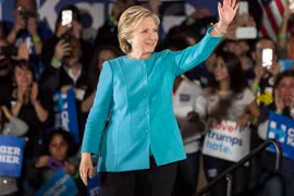 Hàng chục báo có ảnh hưởng lớn ở Mỹ ủng hộ bà Clinton