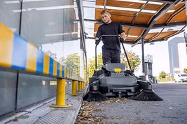 Những thông tin cần biết về xe quét rác Kaercher