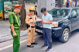 Tăng cường phối hợp xử lý vi phạm trật tự giao thông, đô thị ở địa bàn 'lõi'