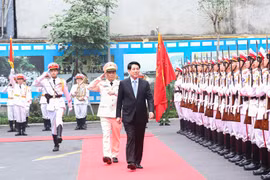 Chủ tịch nước Lương Cường thăm, chúc Tết cán bộ chiến sỹ Bộ Tư lệnh Cảnh vệ