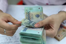 Các ngân hàng lớn lại "quay đầu" giảm lãi suất