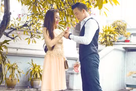 Kim Trang đầy cảm xúc trong “chuyện tình hoa sứ tím”
