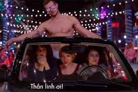 Scarlett Johansson "chơi tới bến" cùng trai nhảy trong phim hài 18+ "Rough night"