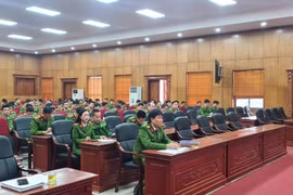 Đảm bảo tiến độ, chất lượng triển khai Kế hoạch hướng dẫn và tổng kiểm tra nhân khẩu tạm trú