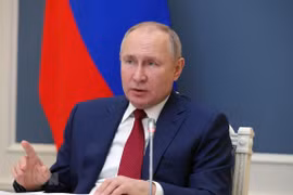 Tổng thống Putin kí sắc lệnh hạn chế người Nga làm việc cho sứ quán nước ngoài