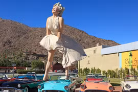 Bức tượng “Marilyn vĩnh cửu” bị phản đối khi chuyển đến California