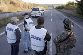 Lính Ukraine hai lần nổ súng tấn công đoàn quan sát viên OSCE