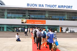Tạm dừng các chuyến bay đến Buôn Mê Thuột vì hỏng đường băng