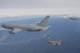 Không quân Mỹ đặt mua 19 máy bay tiếp dầu KC-46A trị giá 2,8 tỷ USD