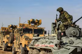 SDF: Thổ Nhĩ Kỳ đang tăng cường tấn công thị trấn chiến lược ở Bắc Syria