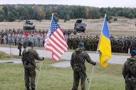 [ẢNH] Ukraine: Nếu giải phóng Donbass, Mỹ sẽ có các căn cứ quân sự gần biên giới Nga