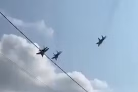 Ba chiến đấu cơ MiG-29 Nga ầm ầm bay đến Armenia