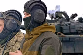 Tổng thống Ukraine sẵn sàng ký lệnh tấn công DPR trong 48 giờ tới?