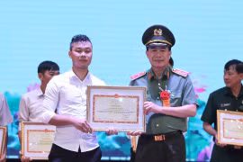 Biểu dương 94 tập thể, cá nhân điển hình tiên tiến trong phong trào toàn dân bảo vệ an ninh Tổ quốc 