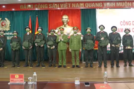 Tiếp bước những người con quê lụa anh hùng