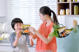 Vị Việt lên ngôi