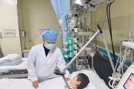 Trung Quốc: Bé gái 11 tuổi hiến tạng cứu 6 người