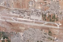 Israel tiếp tục không kích sân bay quốc tế Aleppo của Syria