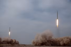 Pakistan cảnh báo Iran về ‘những hậu quả nghiêm trọng’ do vụ tấn công tên lửa 