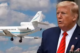 Máy bay chở ông Donald Trump phải hạ cánh khẩn cấp