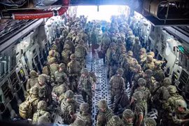Điểm lại quá trình Mỹ rút quân và sự sụp đổ nhanh chóng của Chính phủ Afghanistan