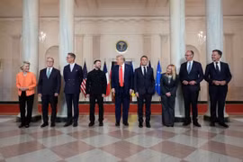 Ông Trump bắt đầu sắp xếp cuộc gặp giữa Tổng thống Nga Putin và Tổng thống Ukraine Zelensky