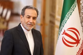 Thanh sát viên của Cơ quan Năng lượng Nguyên tử Quốc tế trở lại Iran