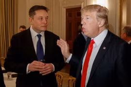 Cựu Tổng thống Mỹ Donald Trump và tỷ phú Elon Musk bị khiếu nại