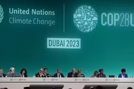 COP28 thống nhất quy tắc tài trợ ảnh hưởng biến đổi khí hậu