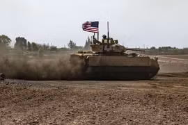 Căn cứ quân sự lớn nhất của Mỹ ở Syria bị pháo kích