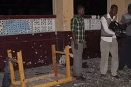 Đánh bom kép gần Dinh Tổng thống Somalia, 14 người chết