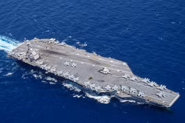 Mỹ điều tàu sân bay, phi đội tiêm kích F-35, F-16 đến gần Israel