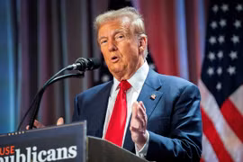 Ông Donald Trump muốn các thành viên NATO tăng chi tiêu quốc phòng lên 5% GDP