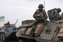 Đai sứ Ukraine: NATO không hề giúp đỡ Kiev