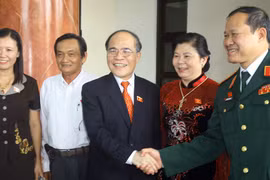 Thông qua cơ cấu nhân sự các cơ quan Quốc hội