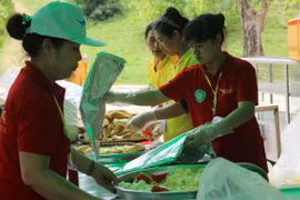 40.000 du khách được phục vụ cơm chay miễn phí