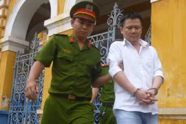 Mâu thuẫn tiền bạc, chủ trại chó chém chết bạn thân