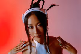 Hình ảnh của nữ Rapper Suboi xuất hiện tại quảng trường lớn nhất nước Mỹ