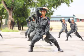 Cảnh sát cơ động "vượt nắng thắng mưa" tôi rèn nghiệp vụ